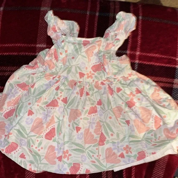 17 Piece Baby Girl Clothing Bundle 3-6 Months